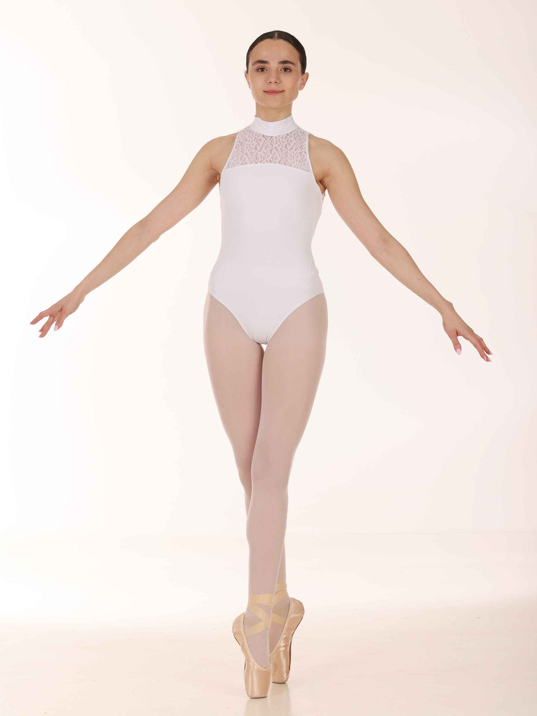 Justaucorps de ballet pour femme, haut col en dentelle et dos nu, couleur blanche, élégant et raffiné pour la danse classique - vue de face