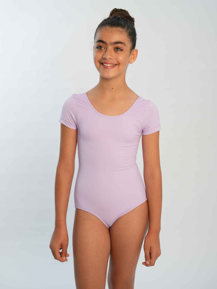 Justaucorps de ballet à manches courtes pour fille, style classique et sobre, encolure arrondie et dos dégagé, parfait pour les cours quotidiens de ballet et les performances, couleur lilac