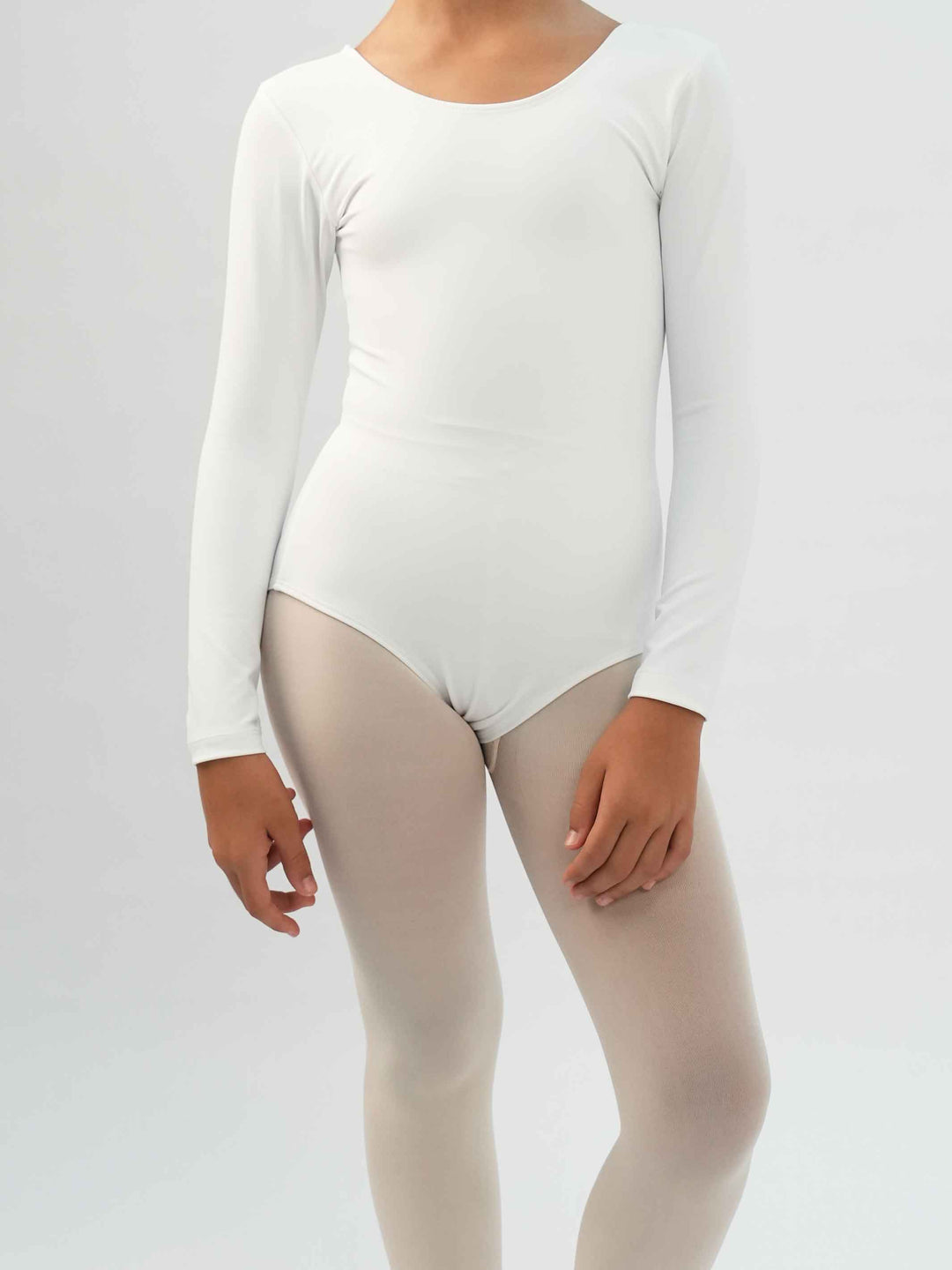 Justaucorps de ballet à manches longues pour fille, couleur blanche, conçu pour le confort et la performance en danse classique - vue de face
