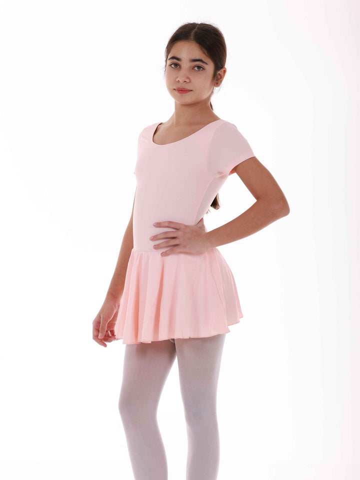 Robe de ballet à manches courtes pour fille, jupe fluide attachée, encolure arrondie et dos dégagé pour un look flatteur, couleur rose saumon